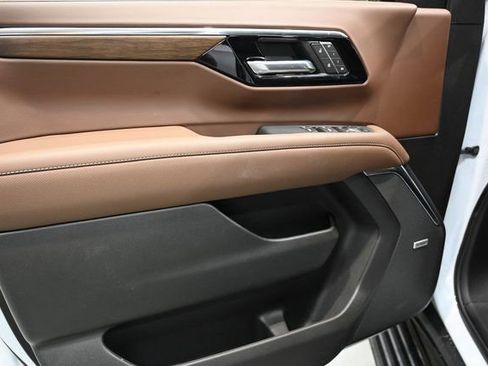 New 2026 Chevrolet Tahoe High Country w/ LPO, Illumination Package AWD/4WD image 29
