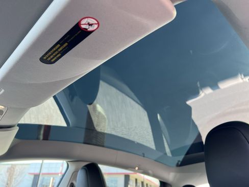 Used 2024 Tesla Model Y Long Range image 24