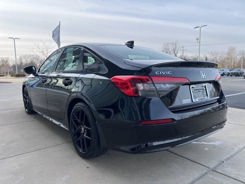 Used 2023 Honda Civic Sport image 5