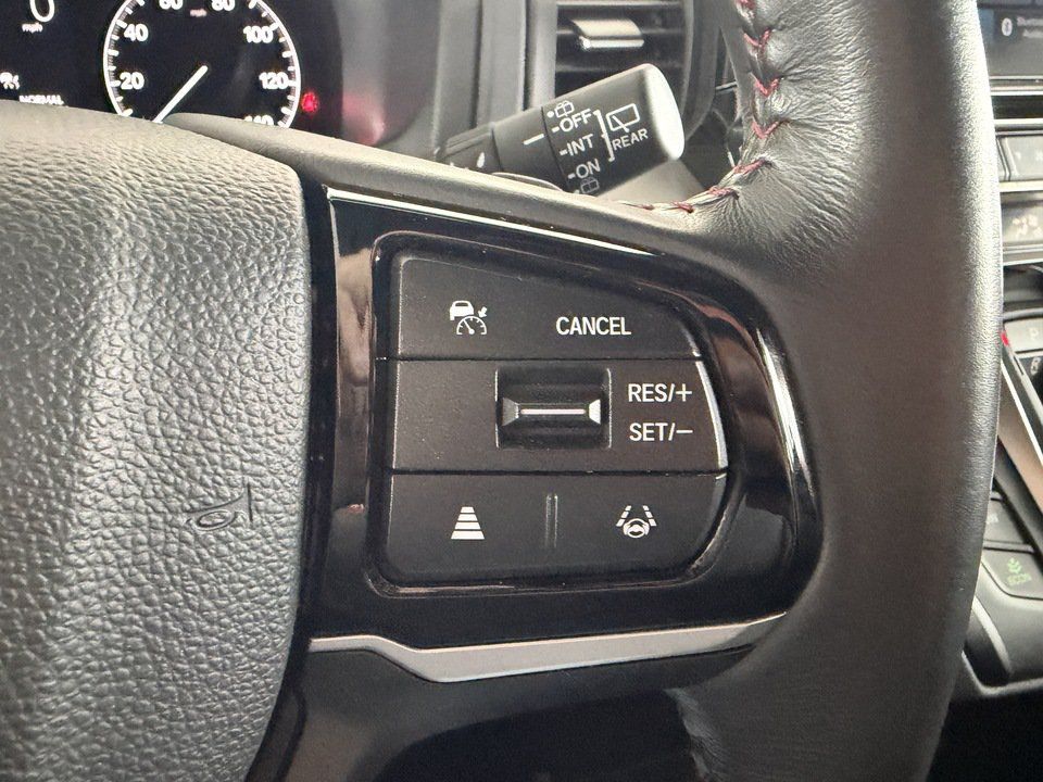Used 2025 Honda Odyssey Sport-L image 15