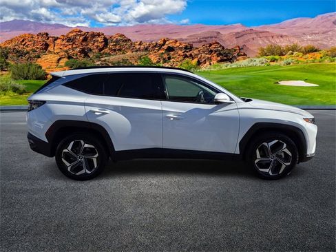 Used 2022 Hyundai Tucson Limited image 3