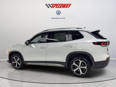 Certified 2025 Volkswagen Tiguan SE AWD/4WD image 9