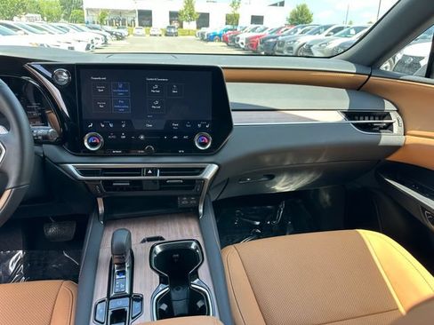 Used 2025 Lexus RX 350 Premium w/ Accessory Package (Z1) FWD image 15