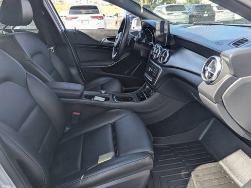 Used 2019 Mercedes-Benz GLA 250 GLA 250 image 32