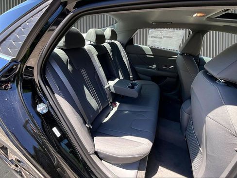 New 2026 Hyundai Elantra SEL Sport Premium FWD image 11