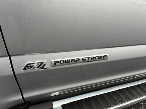 Used 2022 Ford F350 XLT w/ XLT Premium Package image 9