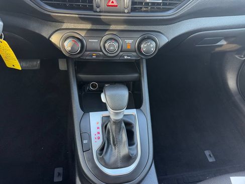 Used 2023 Kia Forte LXS w/ LXS Technology Package FWD image 11