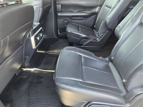 Used 2022 Ford Expedition XLT RWD image 27