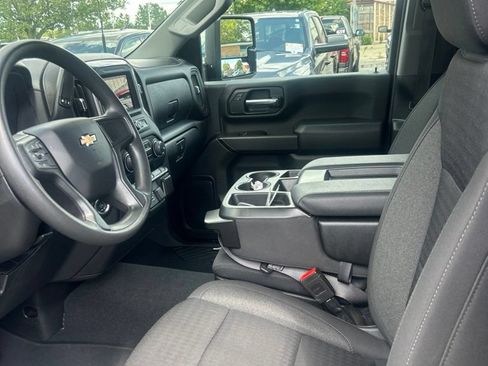 Used 2024 Chevrolet Silverado 2500 Custom w/ Custom Value Package AWD/4WD image 8