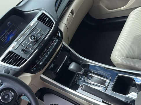 Used 2016 Honda Accord LX image 15