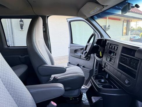 Used 2012 Chevrolet Express 2500 LS RWD image 13