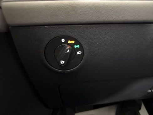 Used 2024 Volkswagen Taos SEL image 20