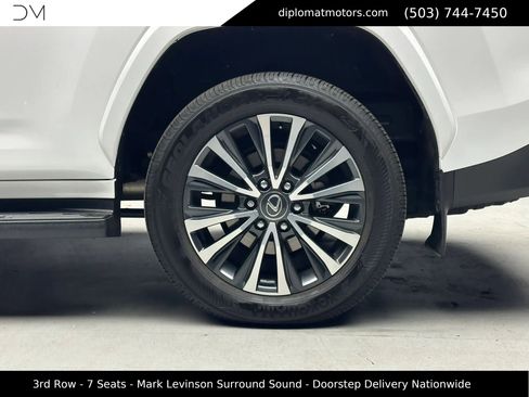 Used 2024 Lexus LX 600 4WD w/ Interior Upgrade Package image 43