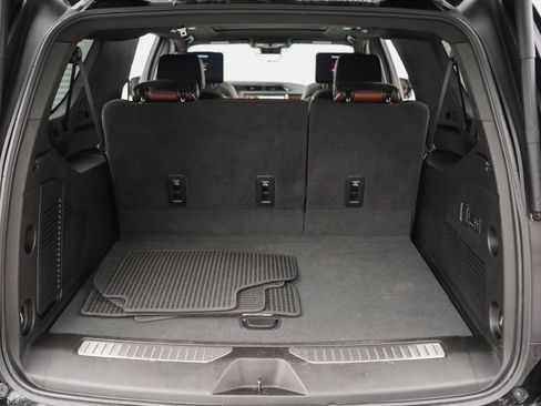 Used 2023 GMC Yukon XL Denali Ultimate image 43