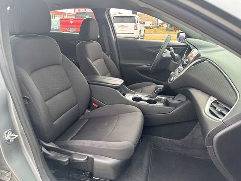Used 2024 Chevrolet Malibu LT image 12