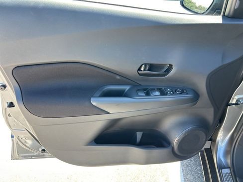 New 2025 Nissan Kicks Play S image 11