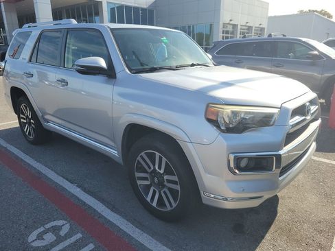 Used 2014 Toyota 4Runner Limited image 3