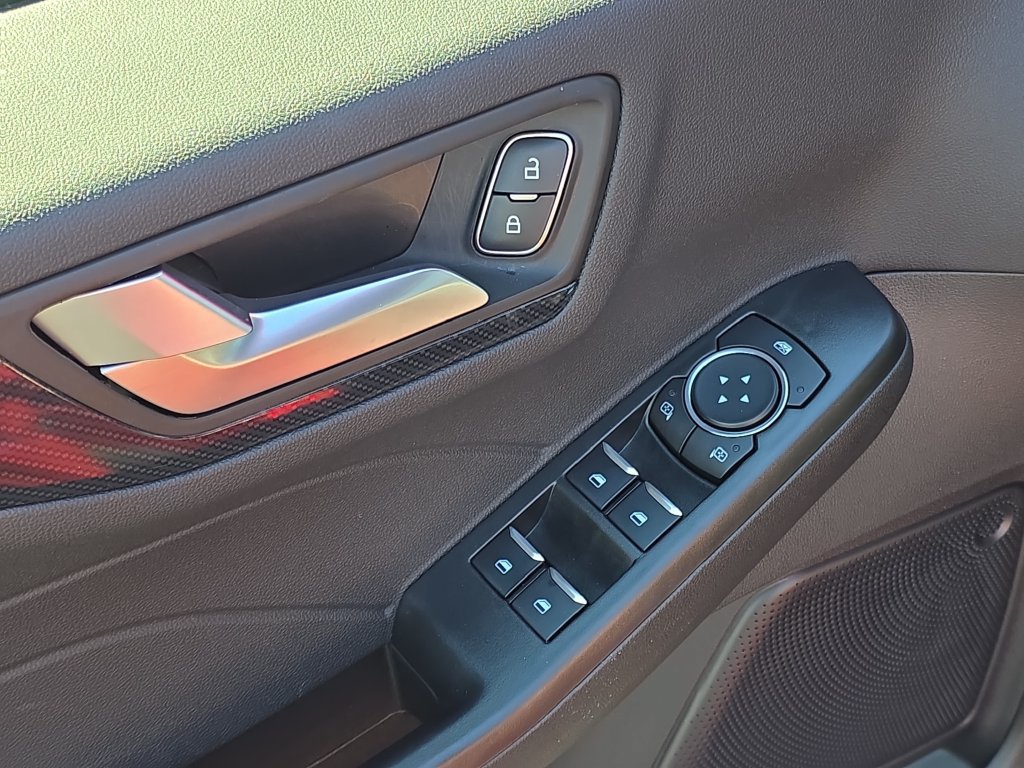 Used 2024 Ford Escape ST-Line w/ Tech Pack #1 FWD image 29