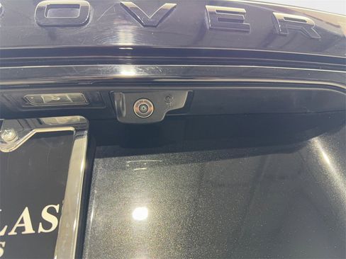 Used 2025 Land Rover Range Rover Velar Dynamic SE image 23