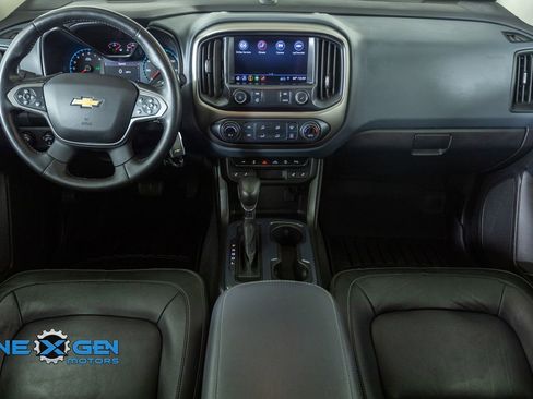 Used 2022 Chevrolet Colorado Z71 w/ Z71 Midnight Edition AWD/4WD image 30