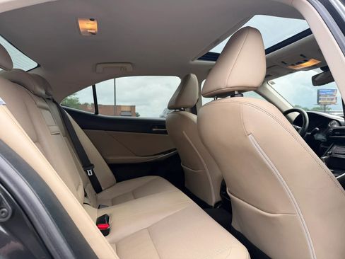 Used 2019 Lexus IS 300 w/ Premium Package RWD image 37