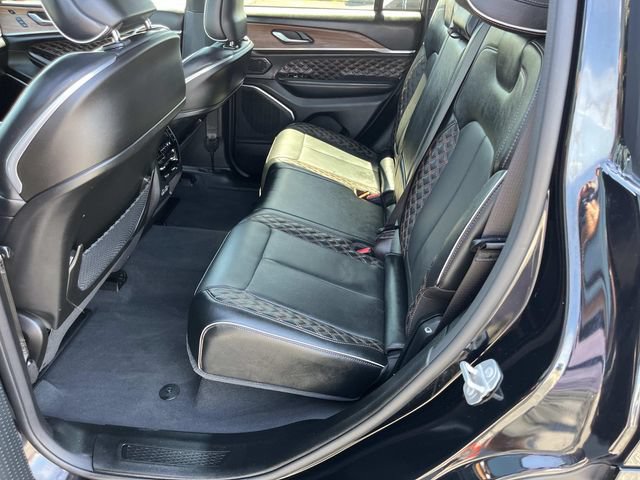 Used 2023 Jeep Grand Cherokee Summit AWD/4WD image 21