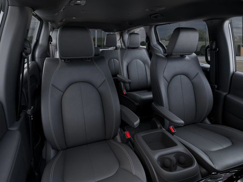 New 2026 Chrysler Pacifica Select AWD/4WD image 16