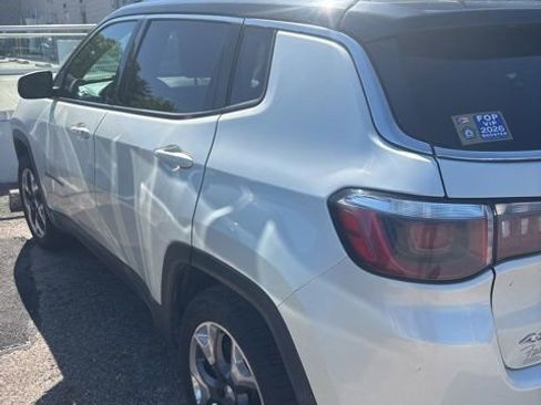 Used 2020 Jeep Compass Limited AWD/4WD image 4