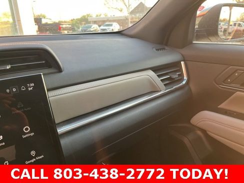 Used 2025 GMC Terrain Elevation w/ Elevation Premium Package image 28