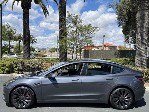 Used 2023 Tesla Model 3 Performance image 18
