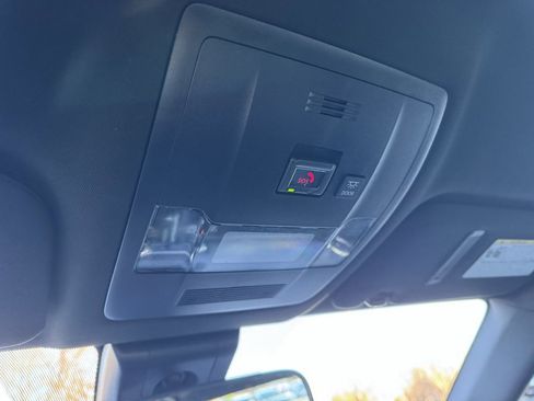 Used 2022 Lexus IS 300 image 32