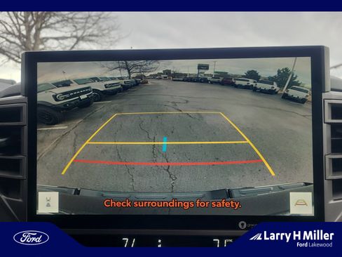 Used 2023 Toyota Tundra Limited w/ Power Package image 28