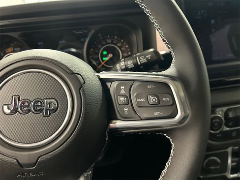 New 2025 Jeep Wrangler Sahara image 20