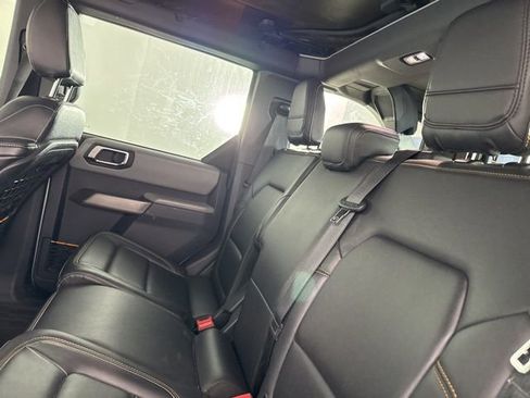 Used 2021 Ford Bronco Badlands image 13