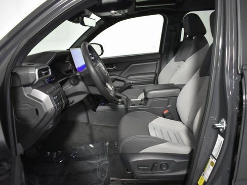 Used 2024 Toyota Tacoma TRD Off-Road image 11