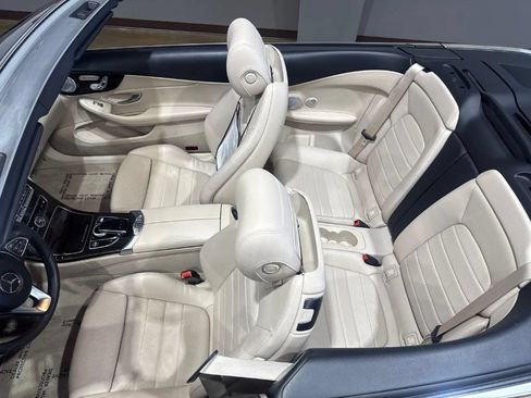 Used 2018 Mercedes-Benz C 300 4MATIC Cabriolet image 11