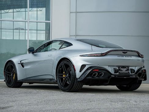 New 2026 Aston Martin V8 Vantage Coupe image 11