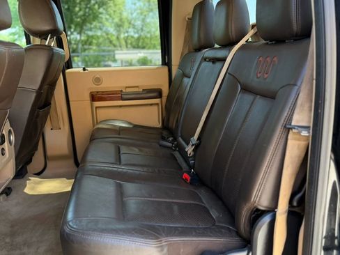Used 2015 Ford F250 King Ranch w/ FX4 Off-Road Package AWD/4WD image 11