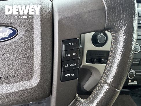 Used 2011 Ford F150 XLT w/ XLT Convenience Pkg image 16
