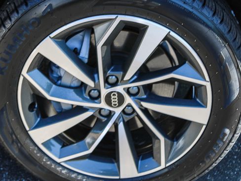 Used 2025 Audi Q5 2.0T Premium image 10