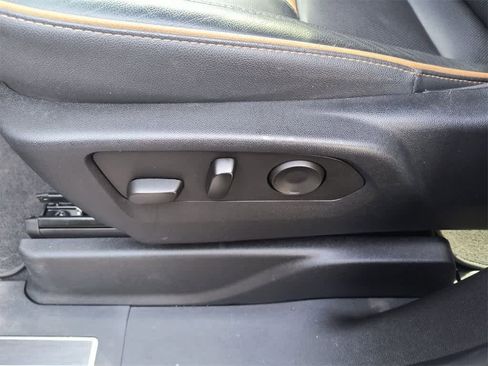 Used 2023 GMC Yukon AT4 image 12