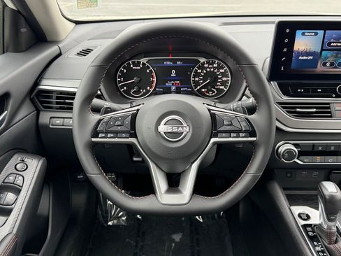 New 2026 Nissan Altima 2.5 SR FWD image 20