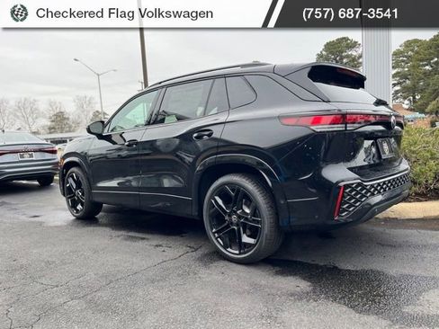 New 2026 Volkswagen Tiguan SE R-Line image 6