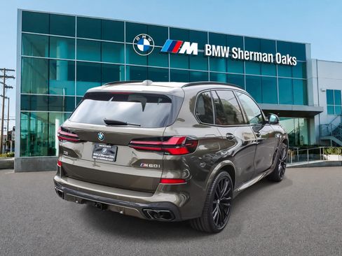 Used 2024 BMW X5 M60i AWD/4WD image 4