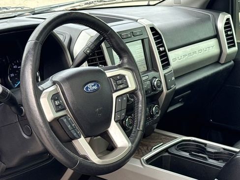 Used 2019 Ford F250 Lariat w/ Lariat Ultimate Package image 14