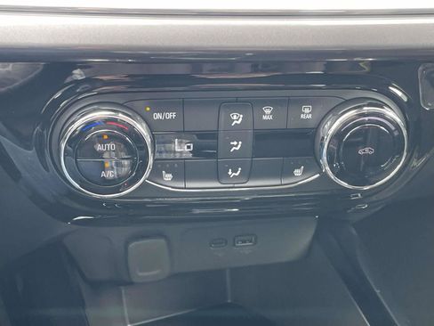 New 2026 Chevrolet Trax ACTIV FWD image 17