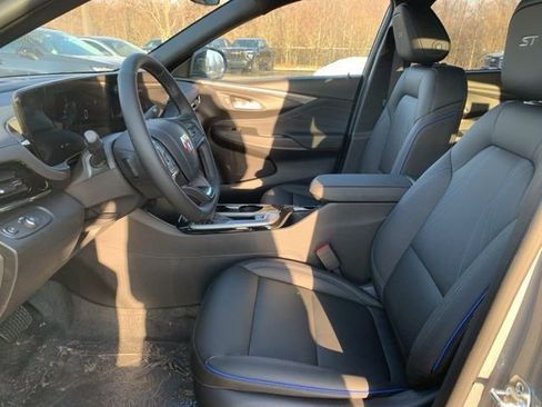 New 2026 Buick Envista Sport Touring w/ Convenience I Package FWD image 12