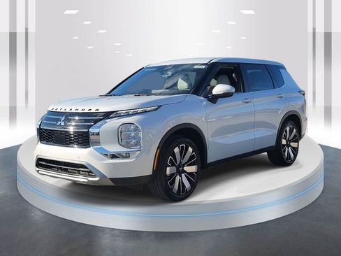 New 2026 Mitsubishi Outlander SE FWD image 3