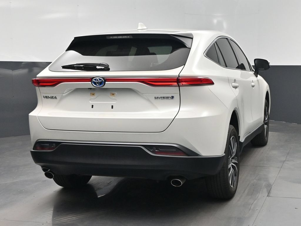 Used 2022 Toyota Venza LE AWD/4WD image 27