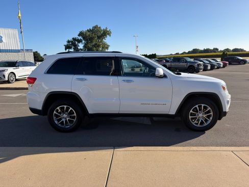 Used 2014 Jeep Grand Cherokee Limited AWD/4WD image 9